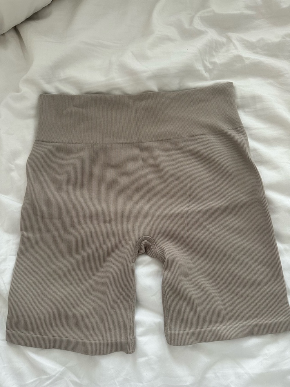 Gilly Hicks Ribbed High-Waist Bike Shorts - Taupe